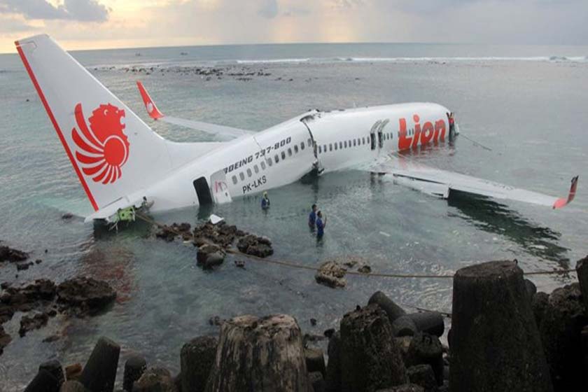  اجساد تعدادی از مسافران هواپیمای اندونزی پیدا شد