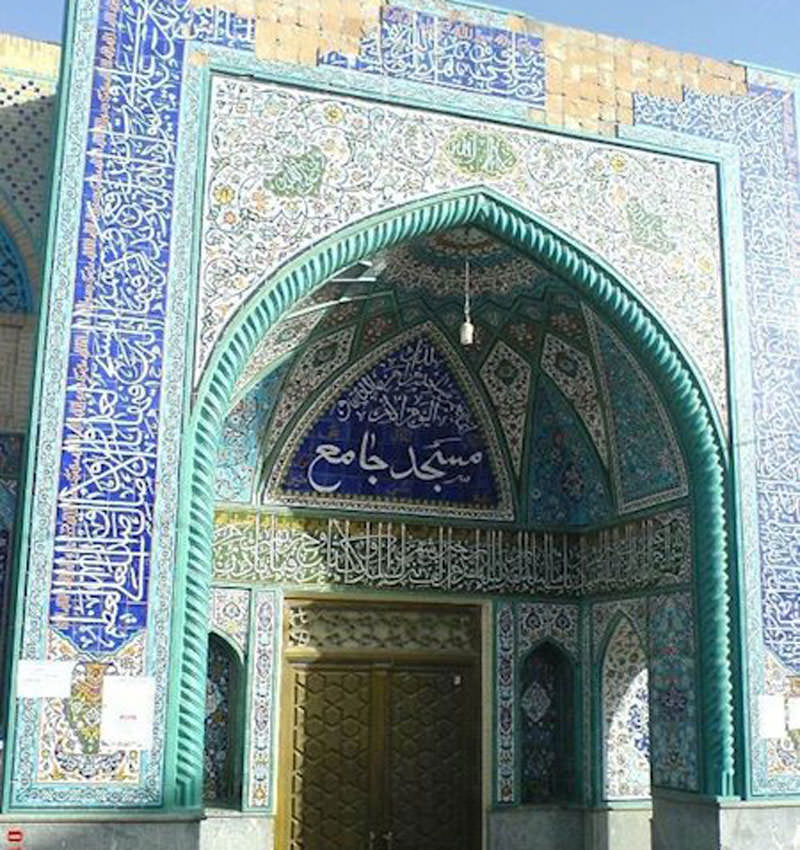 سردر و کاشی کاری مسجد جامع نراق