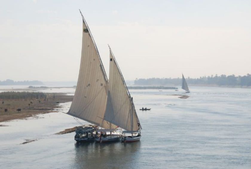 قایق های بادی در رود نیل