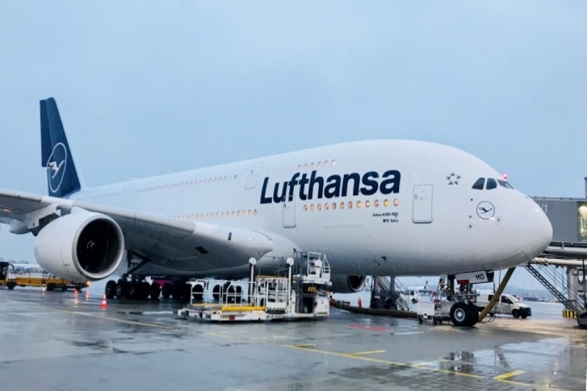 ایرباس A380 با لوگوی جدید لوفتهانزا در میامی به زمین نشست
