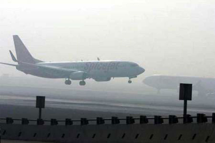 مه گرفتگی بیش از ۹ پرواز در اهواز را لغو کرد