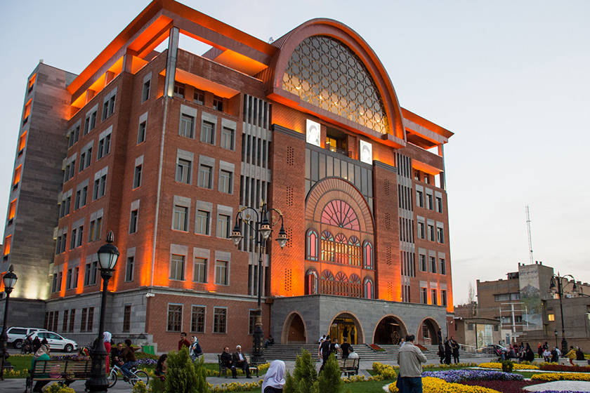ساختمان مرکزی شهرداری تبریز