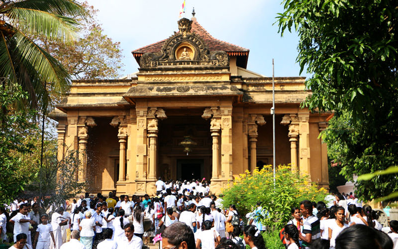 معبد کلانیا راجا ماها ویهارا (Kelaniya Raja Maha Vihara Temple)