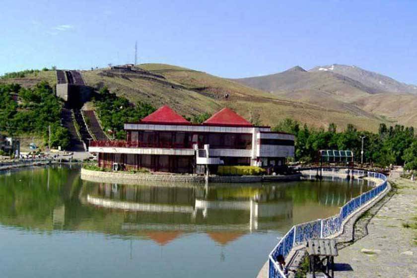 مجموعه توریستی گنجنامه همدان