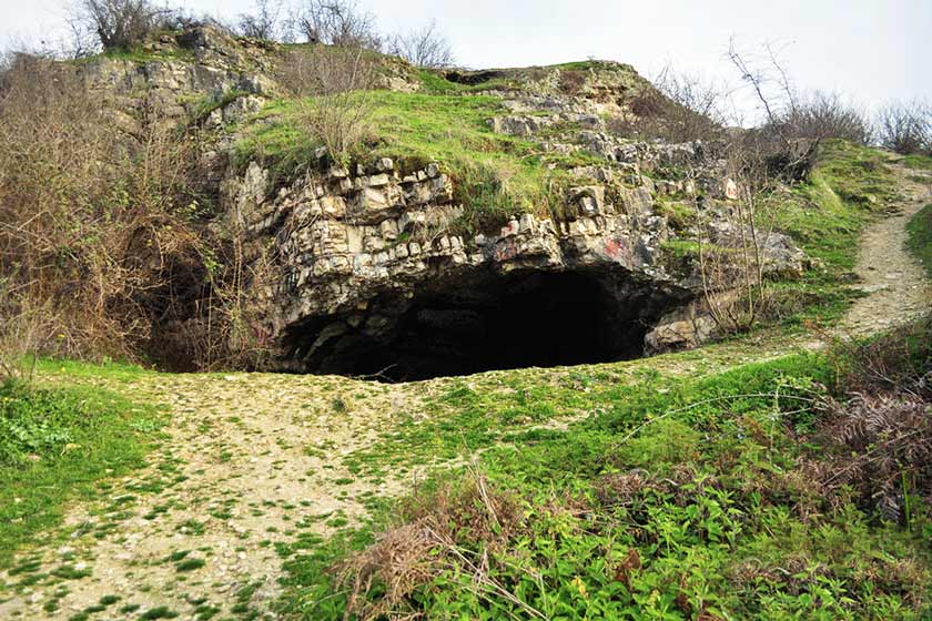 غار باستانی هوتو کمربند 