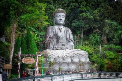 بزرگترین مجسمه بودای نشسته دنیا در گنتینگ مالزی