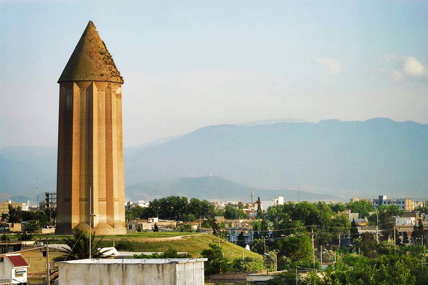 میل گنبد، بلندترین برج تمام آجری جهان