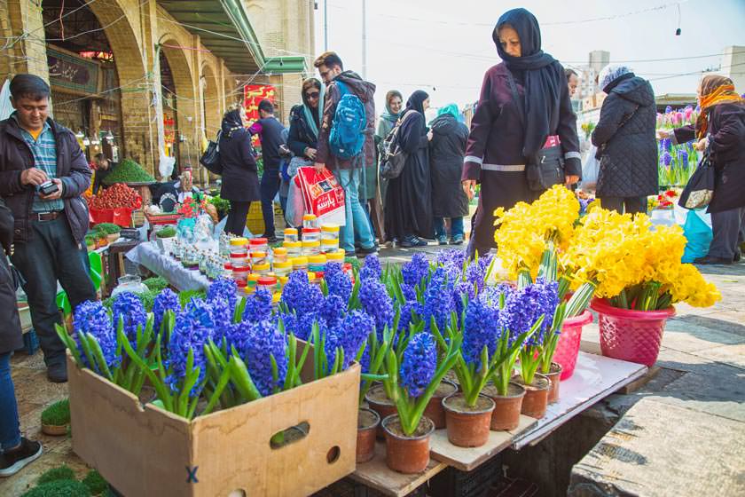 تماشا کنید: حال و هوای بازار تجریش در آستانه نوروز ۹۷