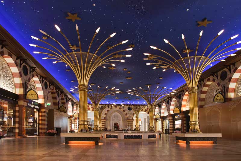 دبی مال با نخل های طلایی  (Dubai Mall)