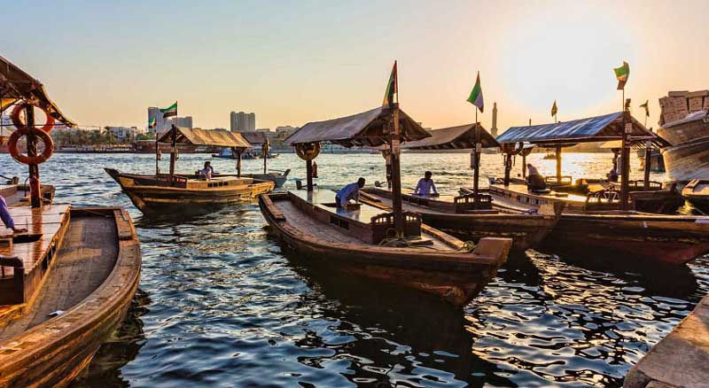قایق های سنتی در اسکله ابرا (Bur Dubai Abra Dock)