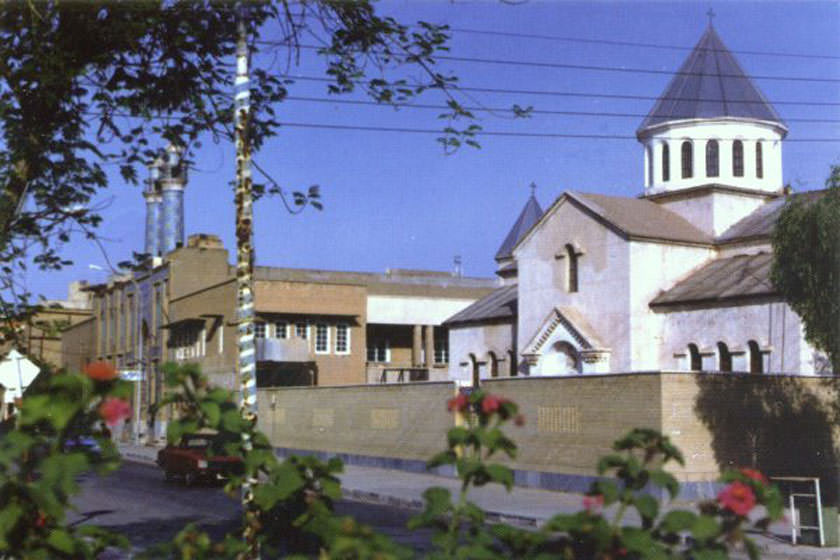 آبادان کلیسا و مسجد