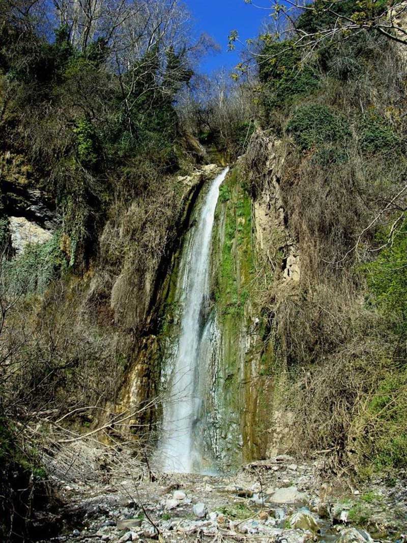 منظره پاییزی در محدوده آبشار دشه