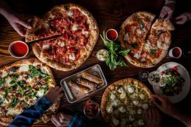 با بهترین شهرها برای عاشقان پیتزا در آمریکا آشنا شوید