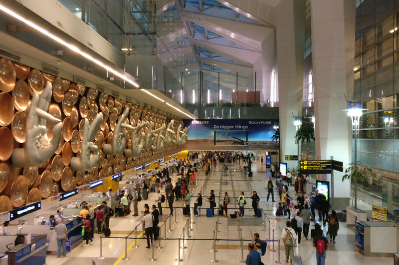 جشن بزرگ برای مسافران فرودگاه شهر بمبئی هند