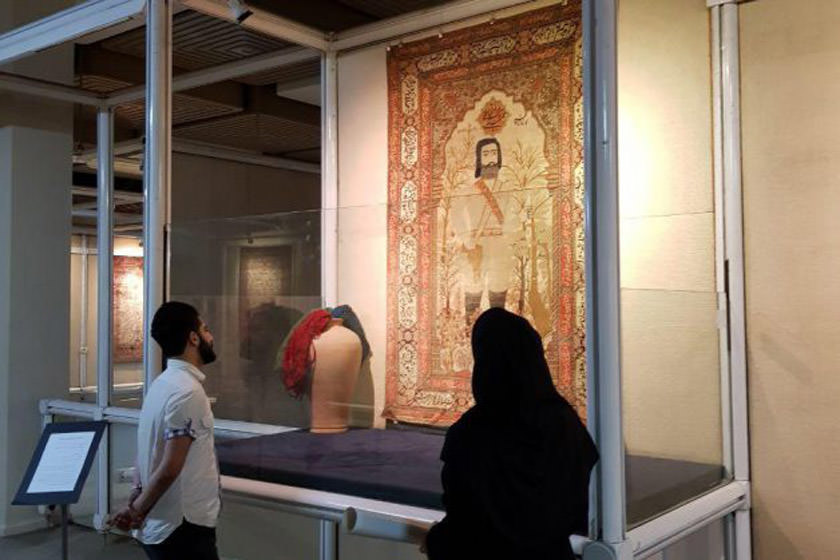 رونمایی از فرش میرزا کوچک‌ خان در موزه فرش، به مناسبت هفته میراث فرهنگی