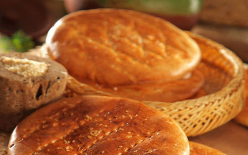 نان فطیر درون سبدهای سنتی