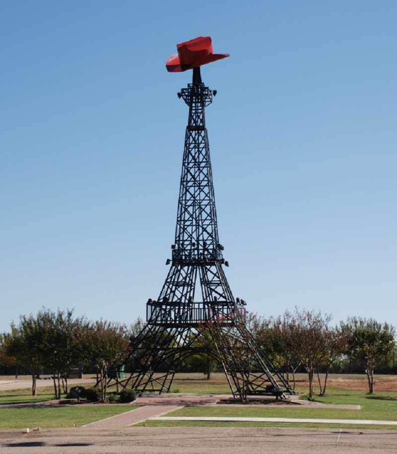 بدل برج ایفل در پاریس آمریکا