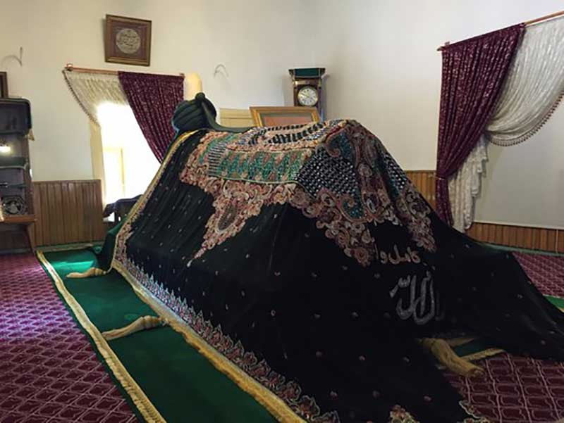 مسجد و مقبره شمس تبریزی