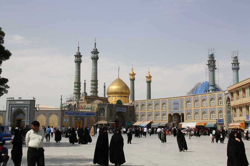 بازدید ۲۶ هزار زائر غیر ایرانی از حرم حضرت معصومه (س) در بهار ۹۷