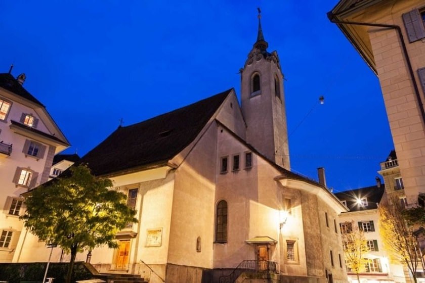 شهری در سوئیس، زنگ آیفون را جایگزین ناقوس کلیسا کرد