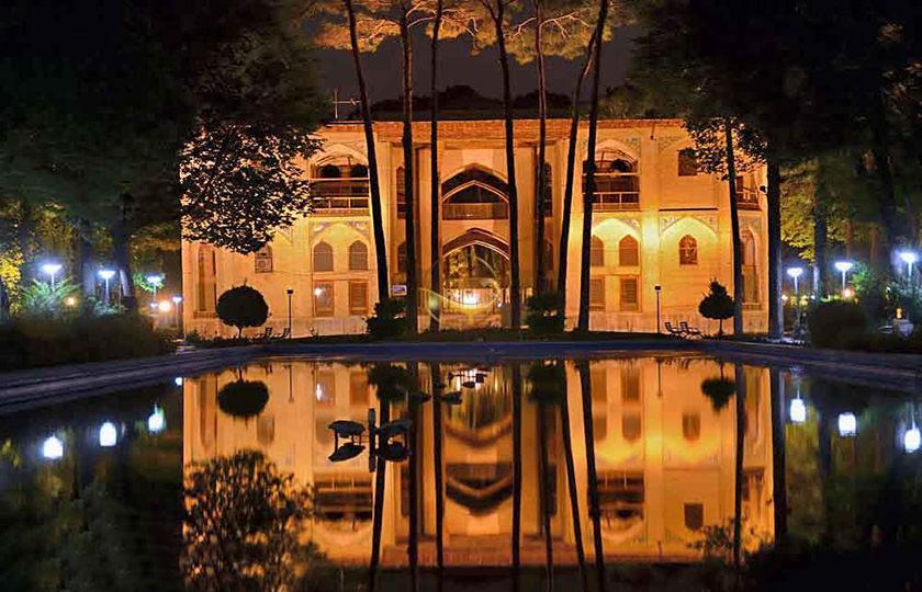 12 مورد از جاذبه های گردشگری و تاریخی اصفهان
