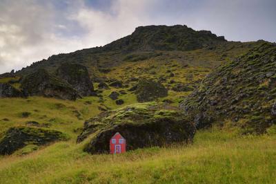 اعتقاد عجیب مردم ایسلند به وجود اِلف ها