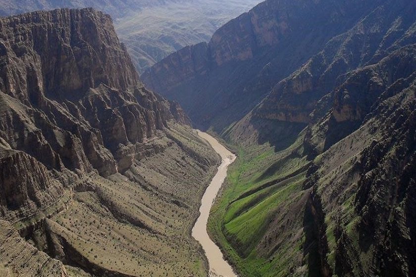 تنگه سازبن سیروان؛ گذرگاه زیبای رود سیمره در ایلام