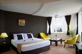 بهترین هتل های متل قو و عباس آباد؛ انتخاب میان جنگل و دریا