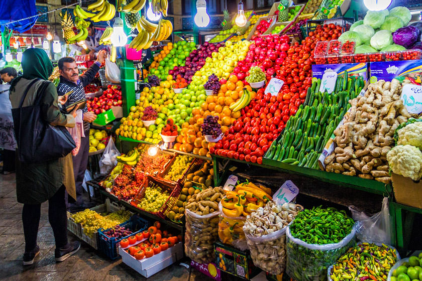 تاریخچه بازار تجریش؛ از شیر مرغ تا جان آدمیزاد در میان رنگ‌ها، طعم‌ها و عطرها