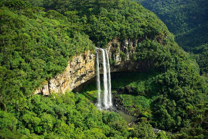 تماشا کنید؛ آبشار کاراکول، جاذبه‌ای باشکوه برزیل