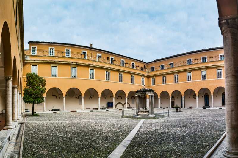 دانشگاه ساپینزای رم، ۱۳۰۳