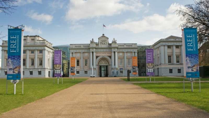مسیر ورودی به موزه ملی دریانوردی لندن