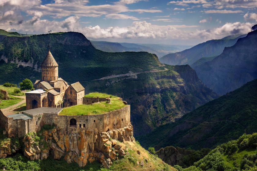 ۱۰ دلیل که شما را برای سفر به ارمنستان مشتاق‌تر می‌کند