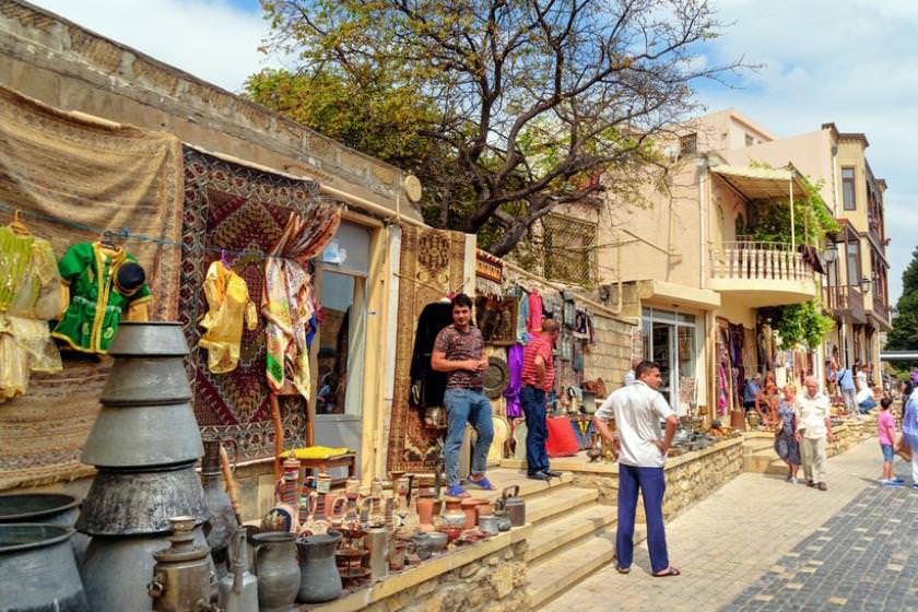 بهترین بازارچه‌های خیابانی باکو، جمهوری آذربایجان