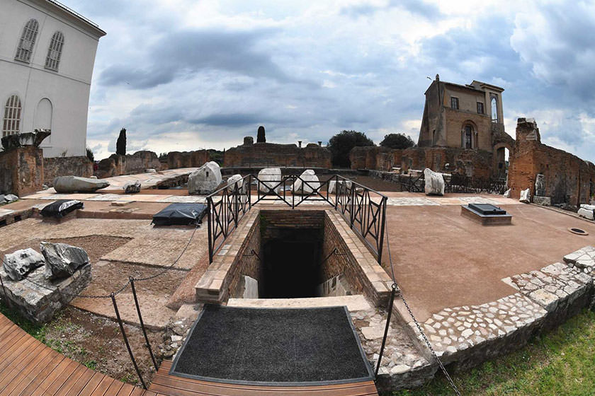 باستان‌شناسان، اتاقی مخفی در دوموس اوریا پیدا کردند