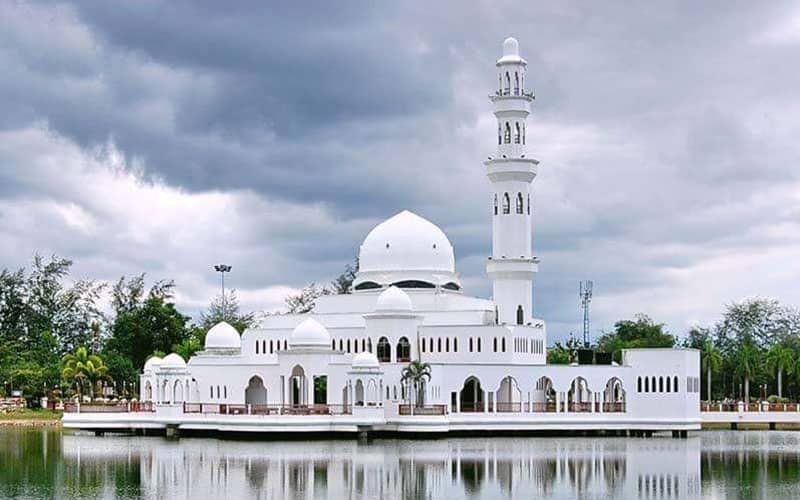 مسجد تنکو تنگا زاهارا 