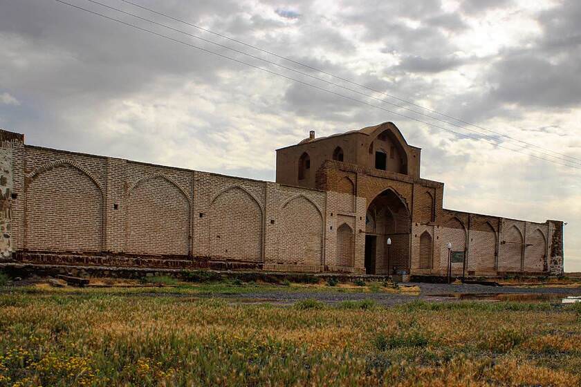 پاسنگان؛ کاروانسرای مسافران