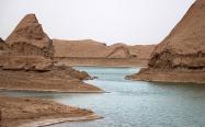 دریاچه شهداد در دشت لوت