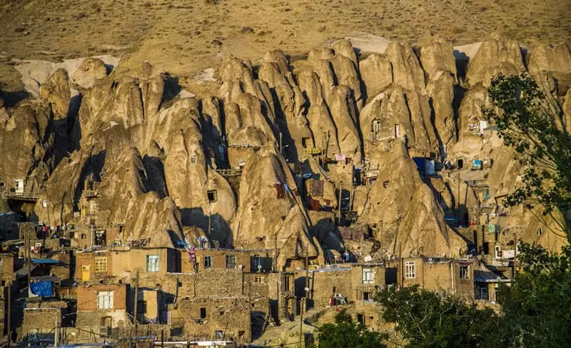 خانه‌های صخره‌ای و جدید روستای کندوان