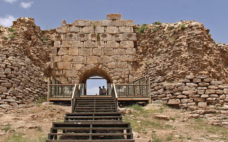 پلکان ورودی تخت سلیمان