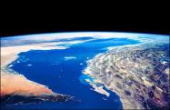 تصویر هوایی از تنگه هرمز در جوار خلیج فارس