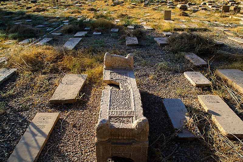 قبرستان دارالسلام کجاست | عکس + آدرس و هر آنچه پیش از رفتن باید بدانید -  کجارو