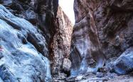 صخره های بلند و زیبای چشمه مرتضی علی