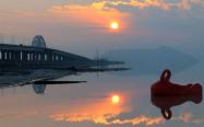 تماشای غروب خورشید در دریاچه ارومیه