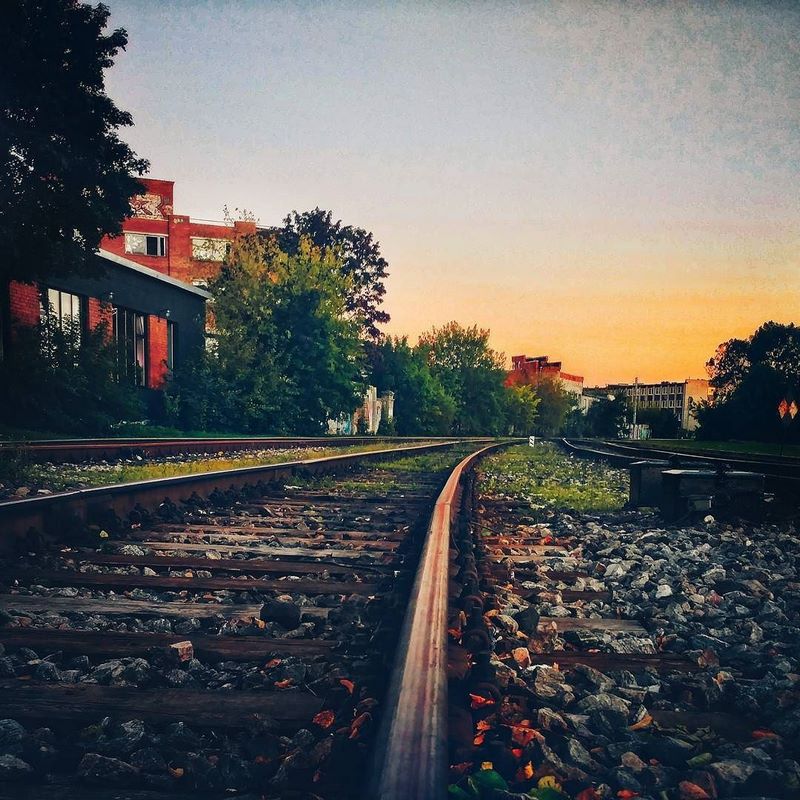 راه‌آهن شهر تالین در فیلم تنت