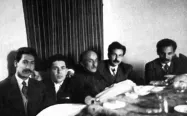 احمد شاملو، سیاوش کسرایی و نیما یوشیج در کافه نادری