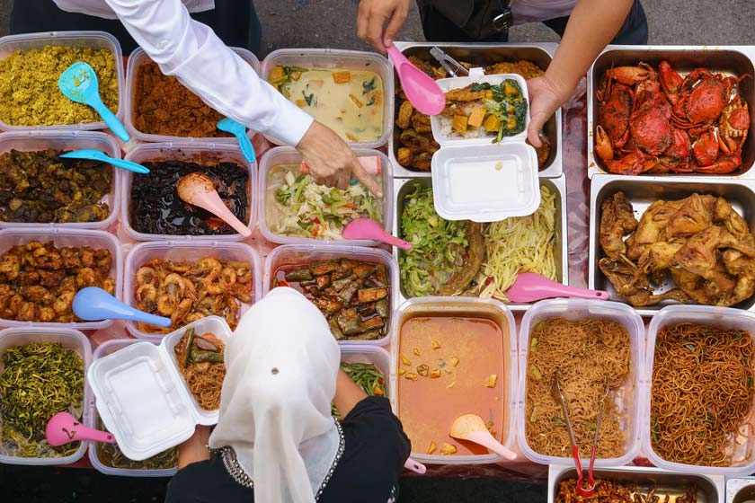 بهترین غرفه های غذای خیابانی در کوالالامپور، پایتخت افسانه‌ای مالزی
