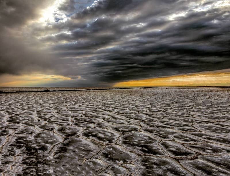 دریاچه نمک خور و بیابانک