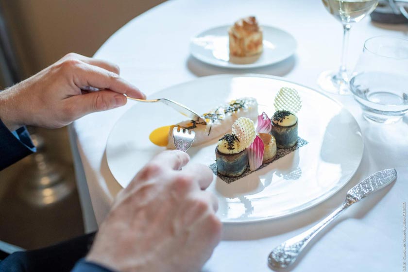 1741 آدرس ، شماره تلفن ، تصاویر و سایر اطلاعات کجارو