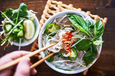 طرز تهیه سوپ نودل فو؛ غذای ملی کشور ویتنام